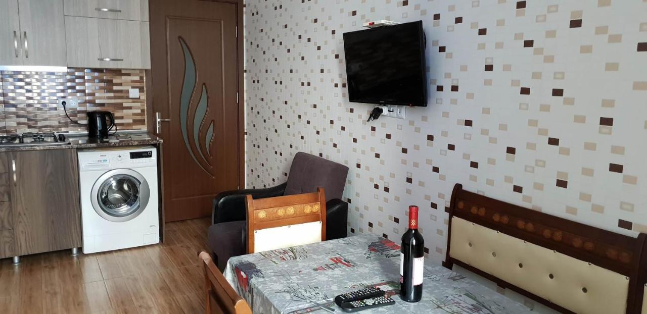 Apartment Rustaveli 59 Batoumi Extérieur photo